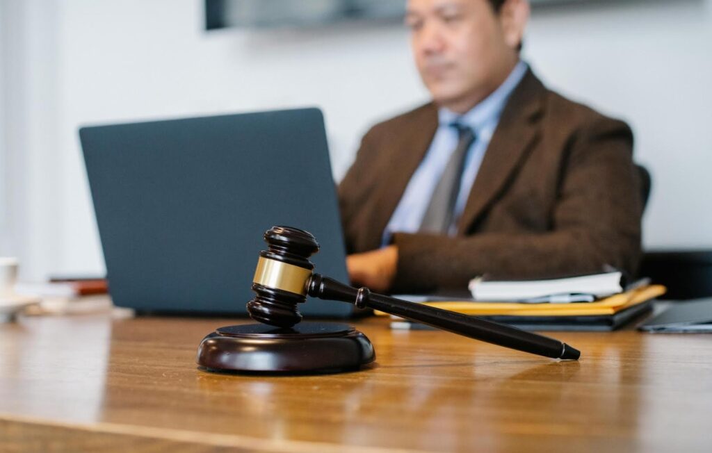 30 Profitable Business Ideas Related To Legal And Law Services